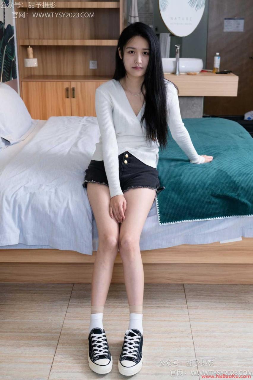 甜予摄影 NO.099 澜澜-帆布鞋、皮鞋、短肉丝、白棉袜、裸足[140P/2V/10.53GB]-男士宝库