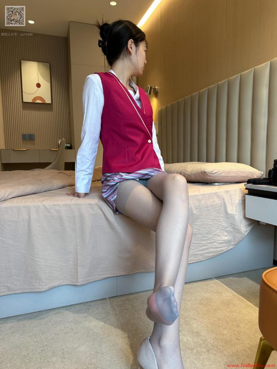 ISS 编号225 天天 空姐制服 [90P/1V/839MB]-男士宝库