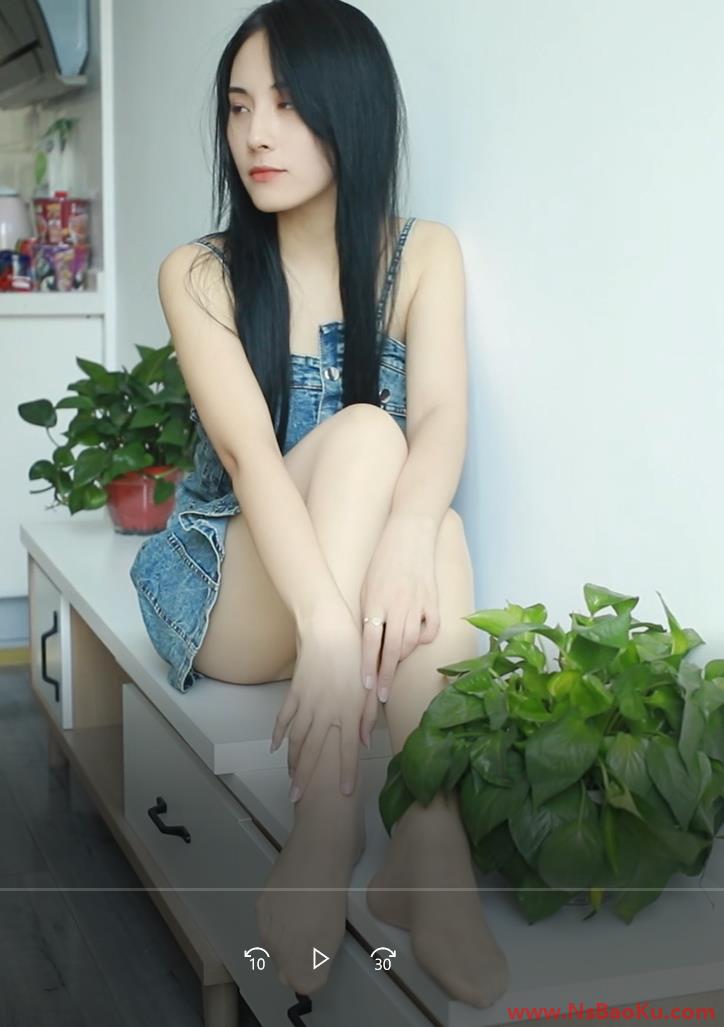 梦丝女神允儿丝袜牛仔视频版5m35s-男士宝库