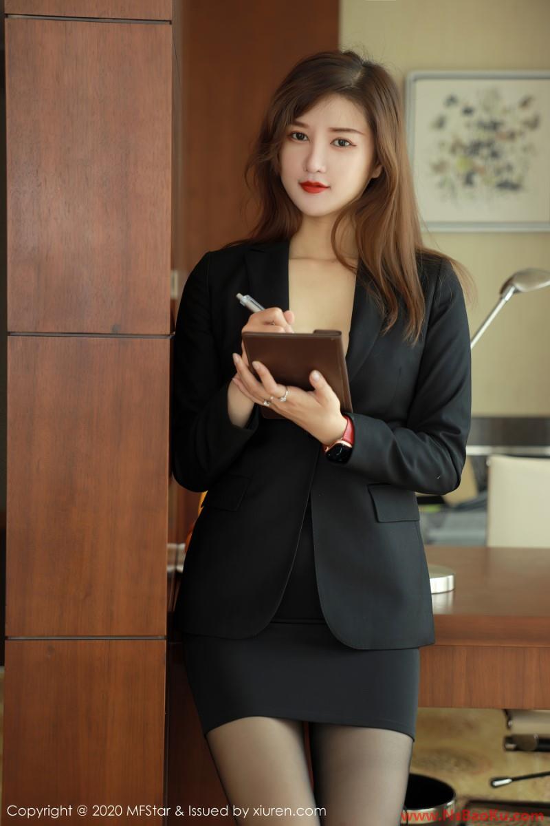 图片[2]-[MFStar模范学苑] 2020.08.06 VOL.363 文芮jeninfer [50P/449MB]-男士宝库