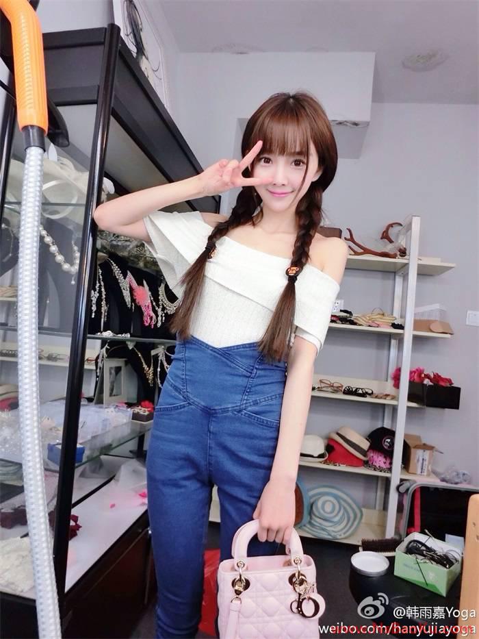 图片[2]-网络红人@韩雨嘉-最美ShowGirl微博精选超高清图片 [1685P/672MB]-男士宝库