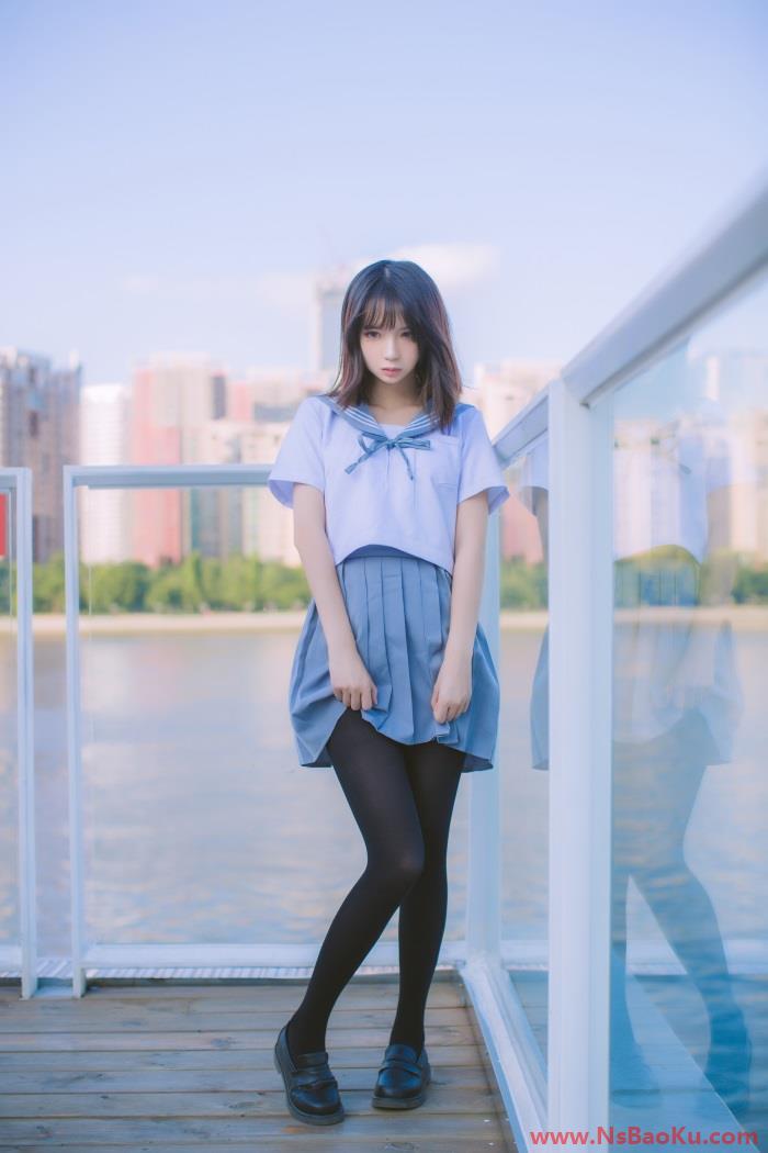 网紅Coser@疯猫ss – 海边 [15P/150MB]-男士宝库