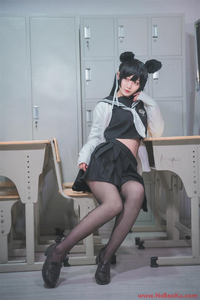 图片[2]-网紅Coser@面饼仙儿 – 嘿丝情趣旗袍 [21P/234MB]-男士宝库