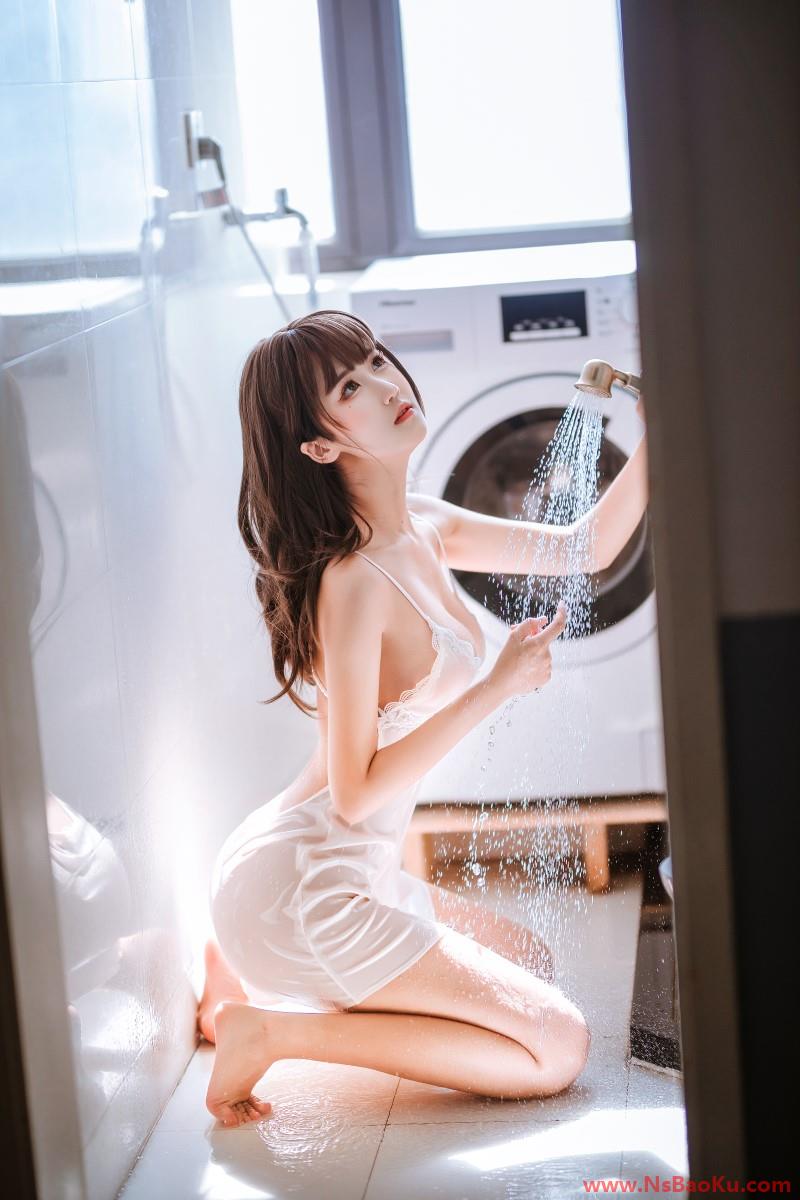 图片[3]-微博妹纸@过期米线线喵 OL装 [40P/9MB]-男士宝库