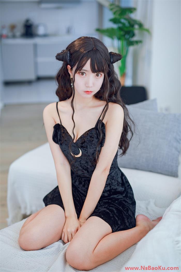 图片[4]-微博红人动漫Coser@-黑川-小恶魔黑裙子 [31P/374MB]-男士宝库