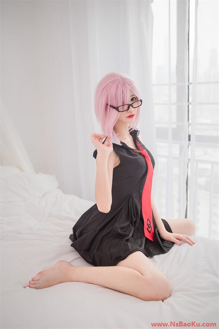 图片[3]-微博红人动漫Coser@南桃Momoko 玛修制服 [29P/34.3MB]-男士宝库
