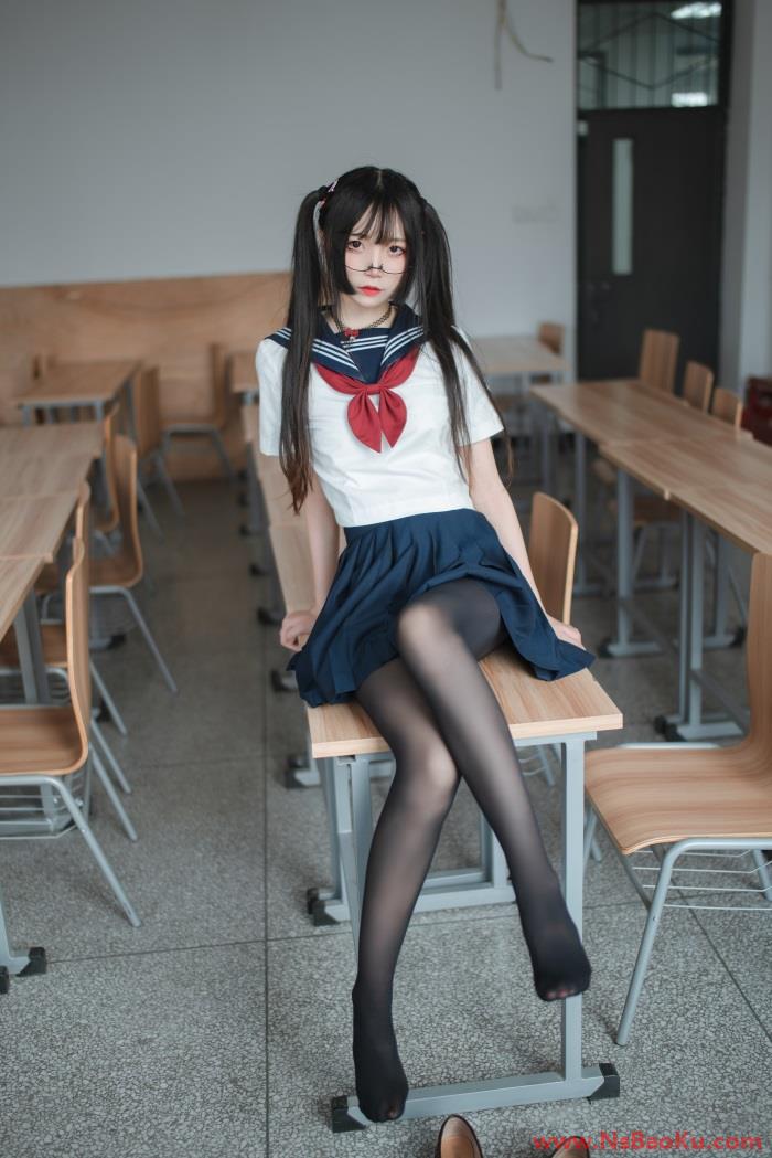 微博红人Coser@五更百鬼 JK制服 [43P/431MB]-男士宝库