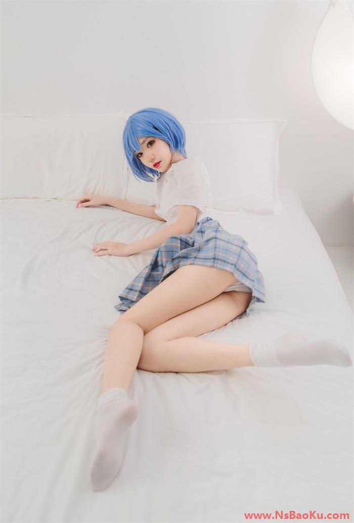 图片[2]-微博红人动漫Coser@南桃Momoko 绫波丽制服 [23P/18.6MB]-男士宝库