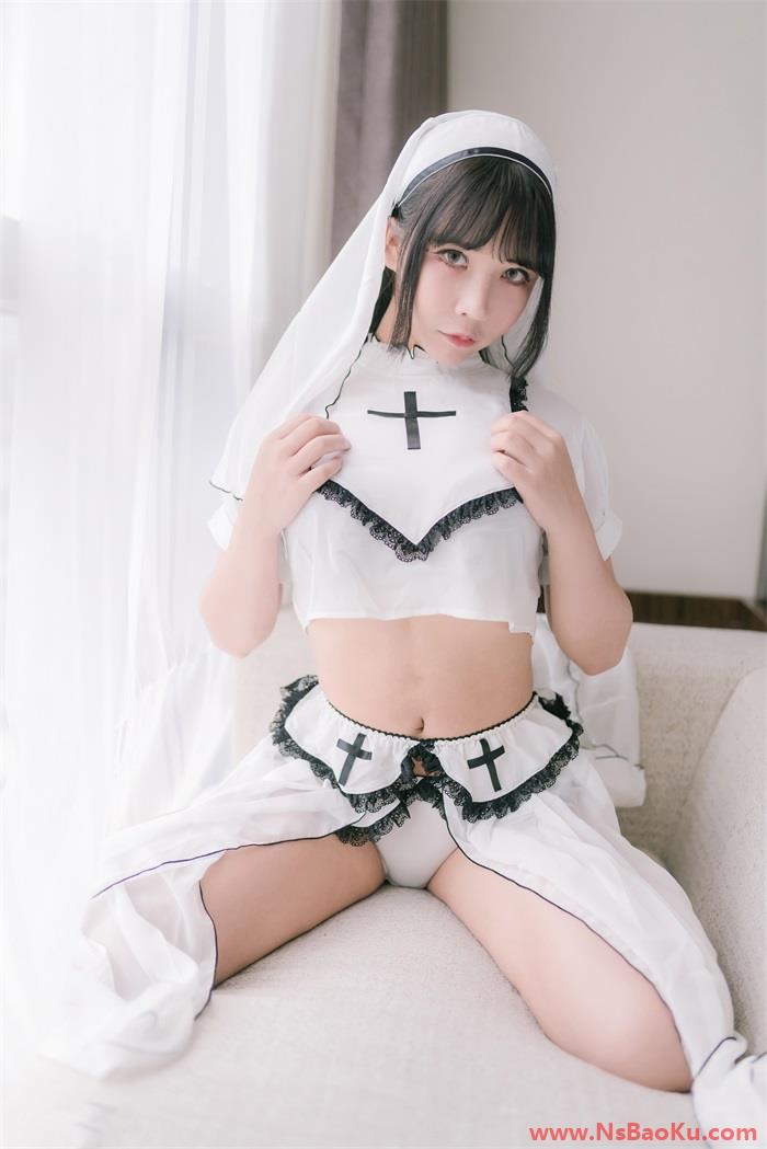 图片[4]-微博红人Coser@抱走莫子aa 纯白修女 [42P/134MB]-男士宝库