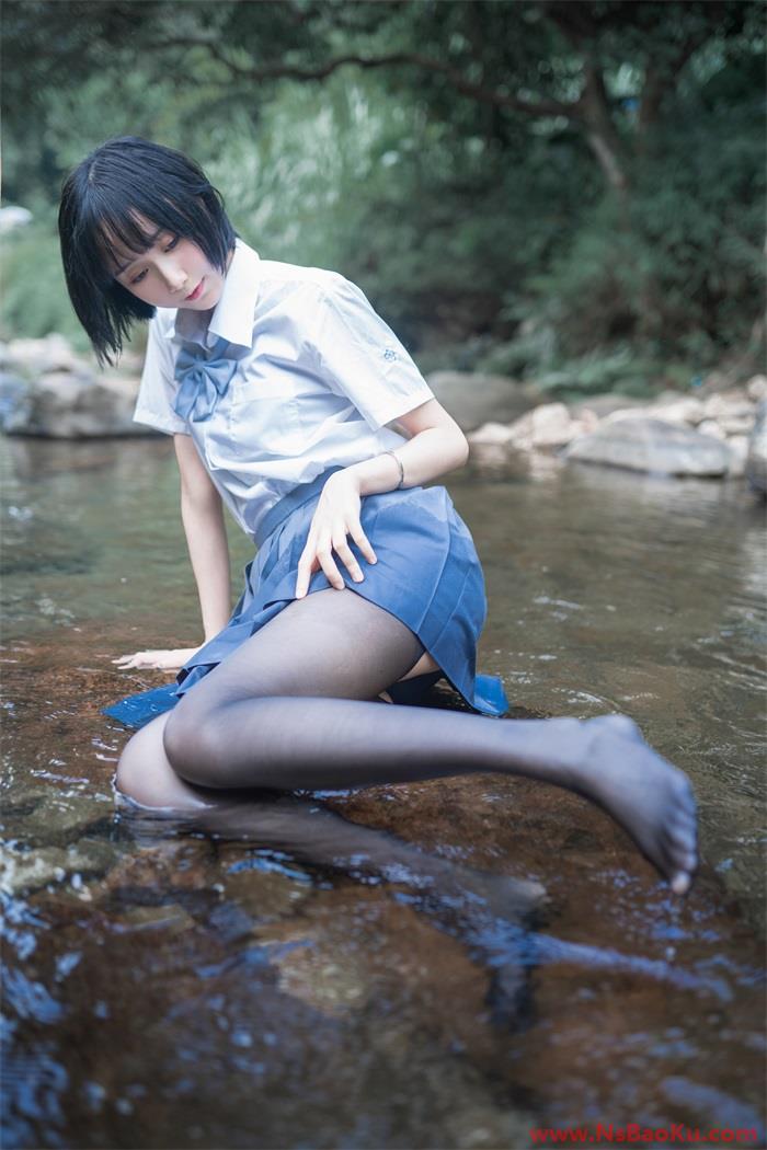 图片[3]-网紅Coser@木绵绵OwO – 水色溪边制服 [52P/234MB]-男士宝库