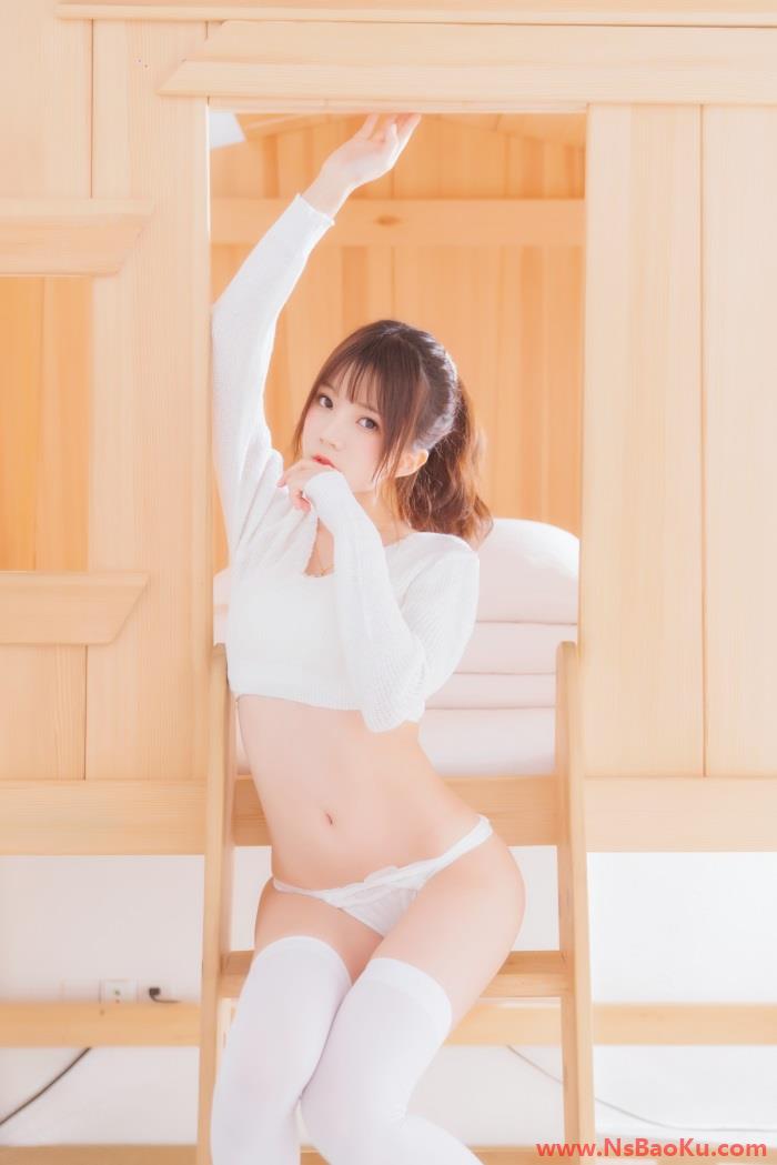 人气动漫Coser@桜桃喵 – 小白 [33P/534MB]-男士宝库