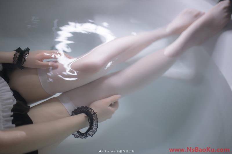 图片[4]-微博红人Coser@雪琪SAMA – 女仆水下版 [22P/1V/498MB]-男士宝库