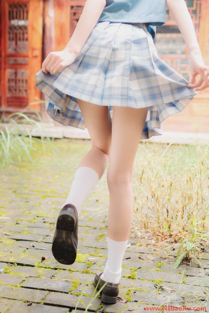 图片[3]-人气博主@西瓜少女 丽江写真JK户外 [44P/325MB]-男士宝库